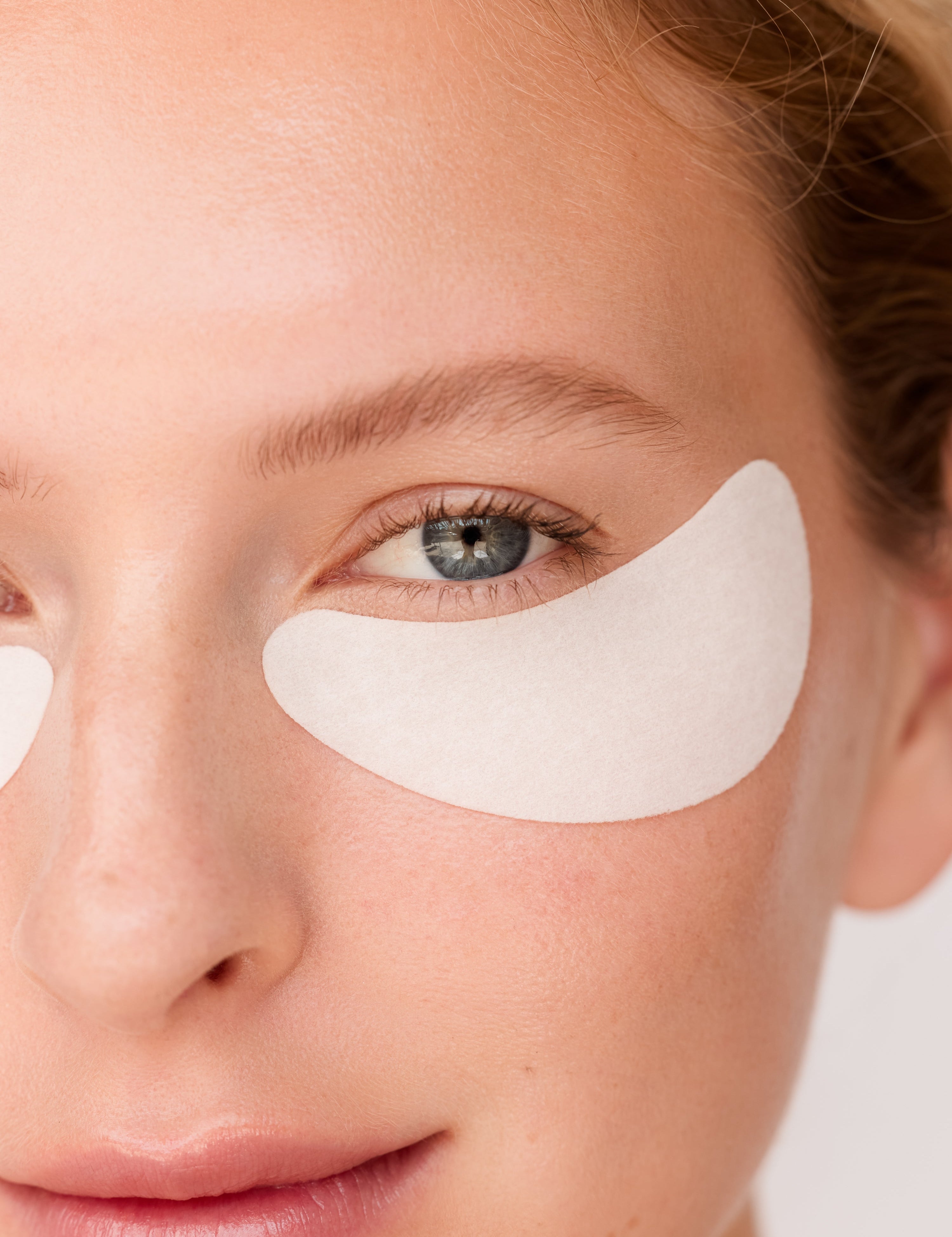 Best Cooling Eye Gels for Summer: Why Skyn Iceland Patches Beat the Heat