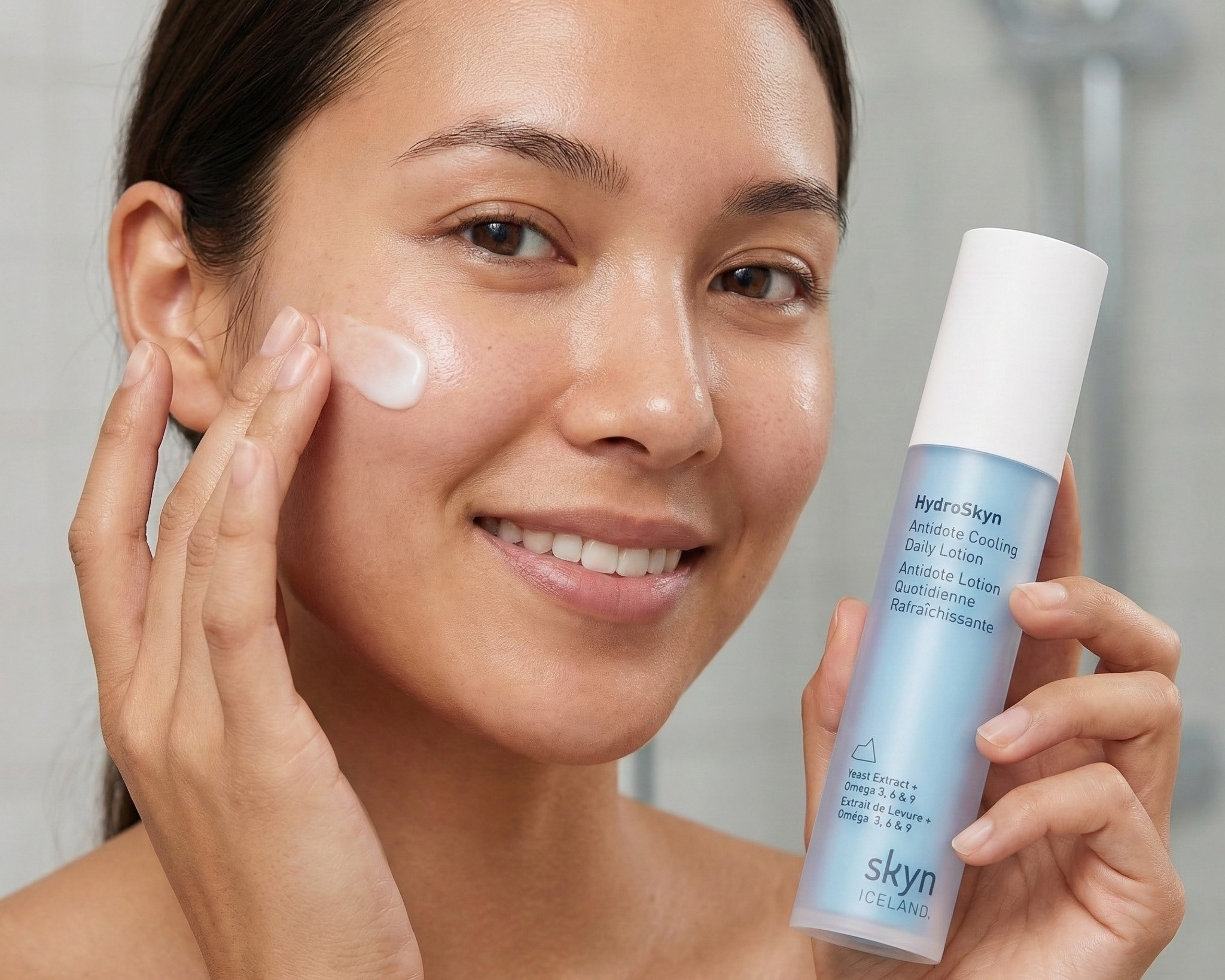 Best Light Moisturizer to Soothe Inflammation, Cool Skin, and Hydrate Without Grease