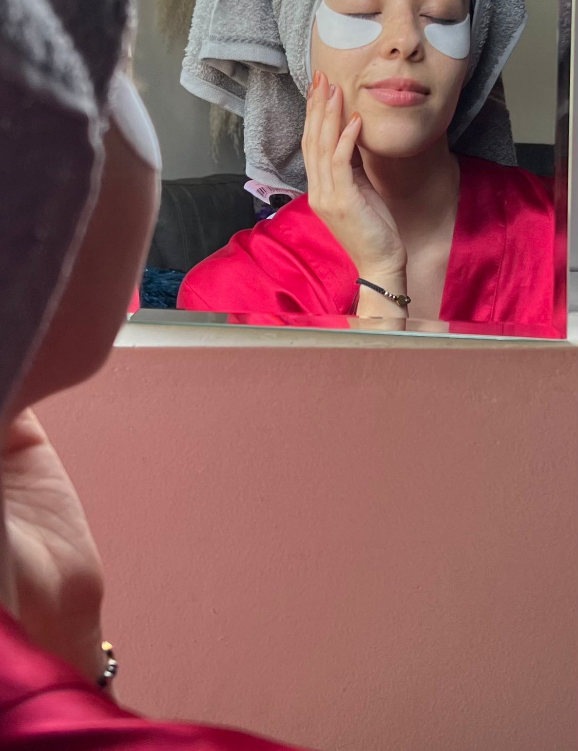 The Ultimate Guide to Erasing Late-Night Eye Puffiness Before Big Events