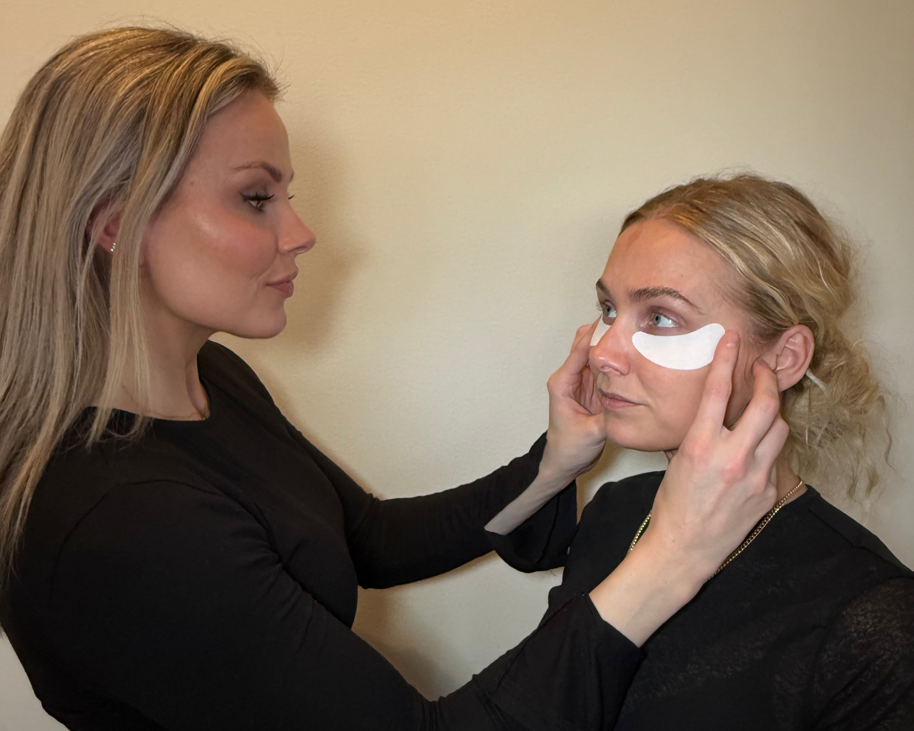 What Makes an Eye Mask Good for Pre-Makeup Prep?