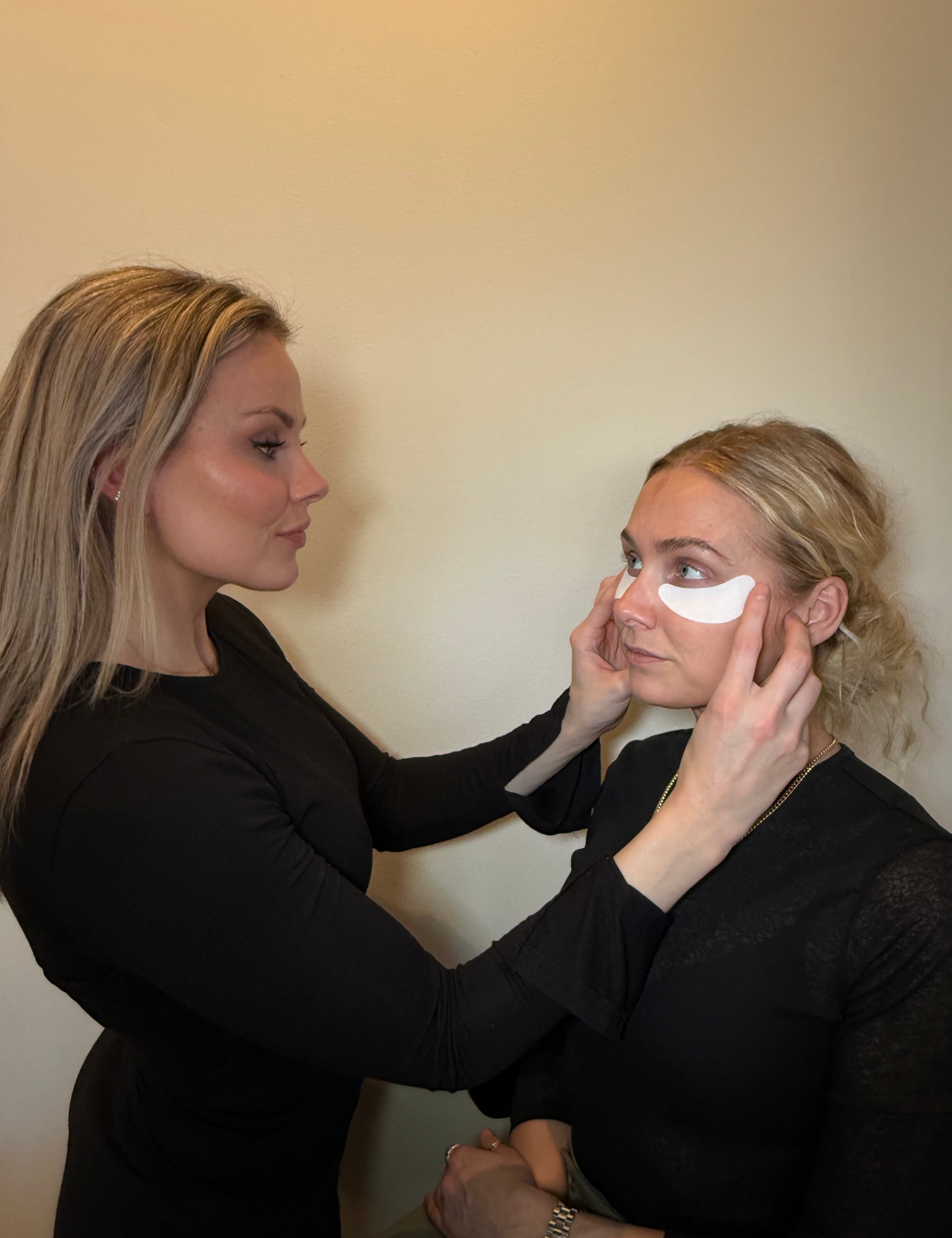 What Makes an Eye Mask Good for Pre-Makeup Prep?