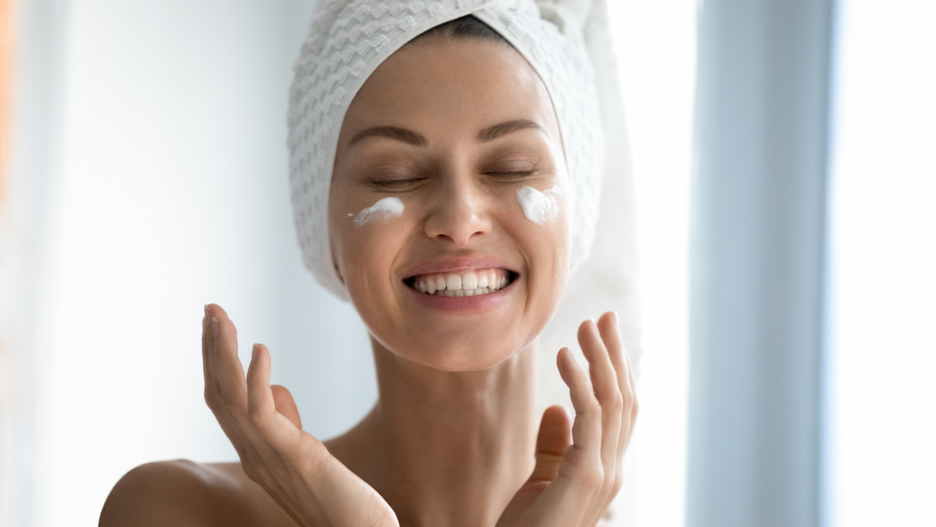 How Antioxidant-Rich Skincare Shields Your Lipid Barrier From Environmental Stress