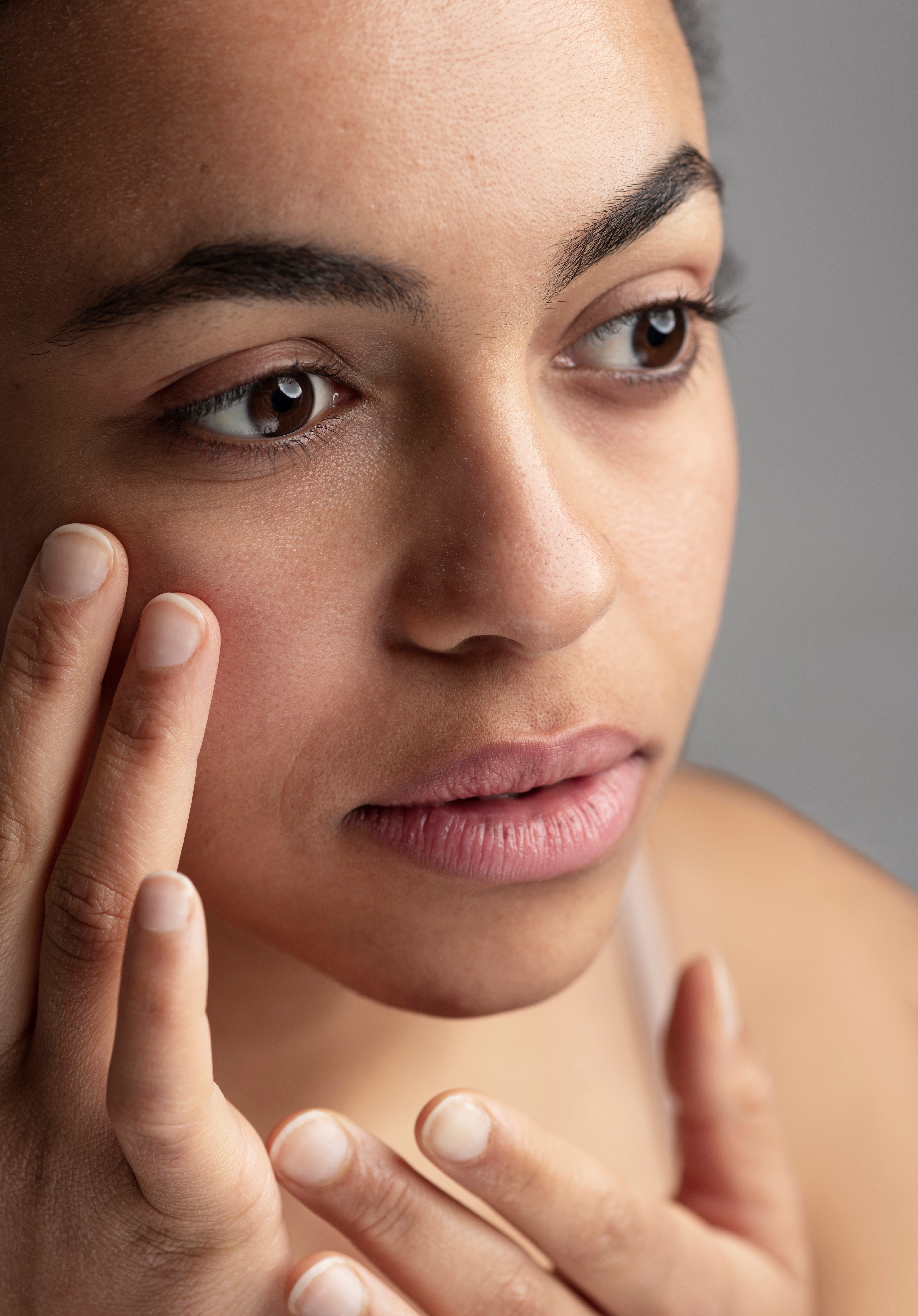 The Post-Travel Skin Reset: Restoring Hydration Homeostasis After Lifestyle Stress