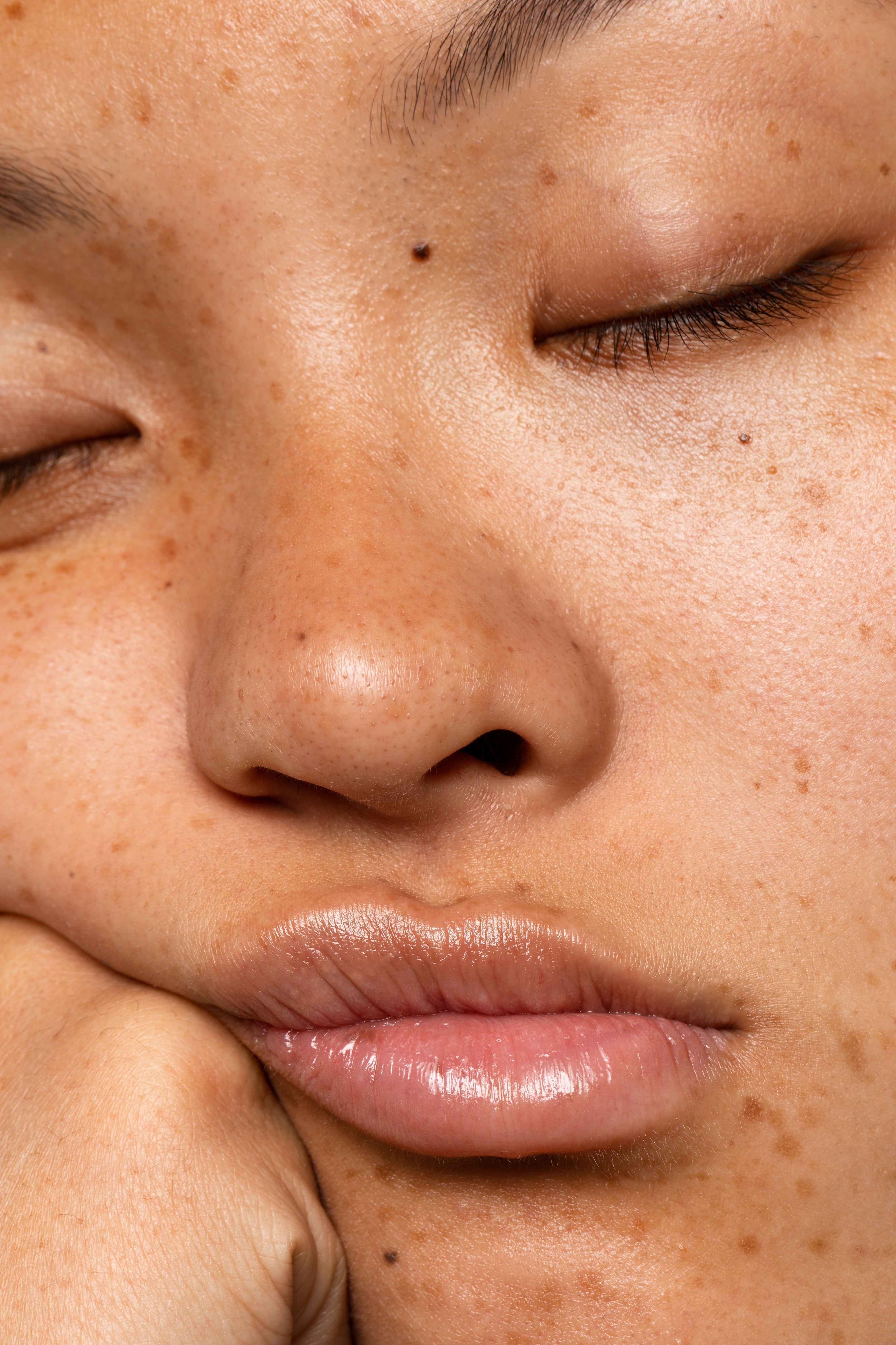 The Rise of 'Zombie Cells': How Cellular Senescence Ages Your Skin (And How to Stop It)
